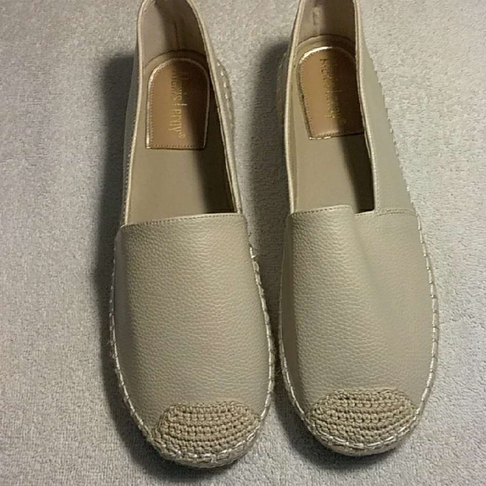 Cream Espadrille Flats with Slip-On Design.it. Size 40 (9 1/2 - 10)